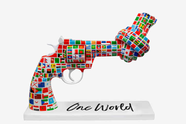 One World by Johan Ernst Nilson 30 cm i gruppen Konstgalleri / Tekniker / Skulptur hos NOA Gallery (100056_oneworld)